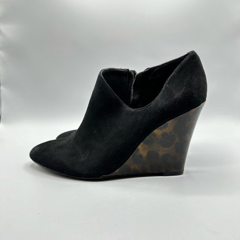 Ann Taylor Women’s Size 8 Tortoise Cheetah Print Wedge Black Suede Bootie